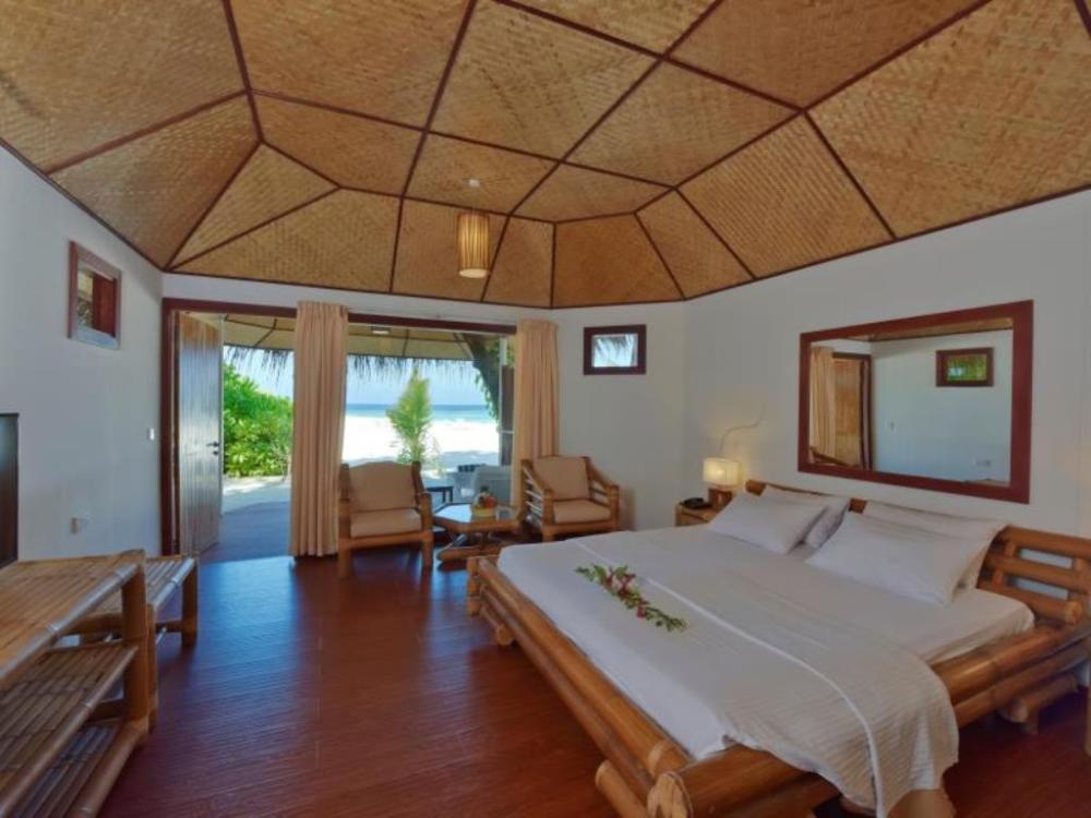 content/hotel/Thulhagiri Island Resort/Accommodation/Standard Deluxe Room/ThulhagiriIsland-Acc-StandardDeluxeRoom-04.jpg